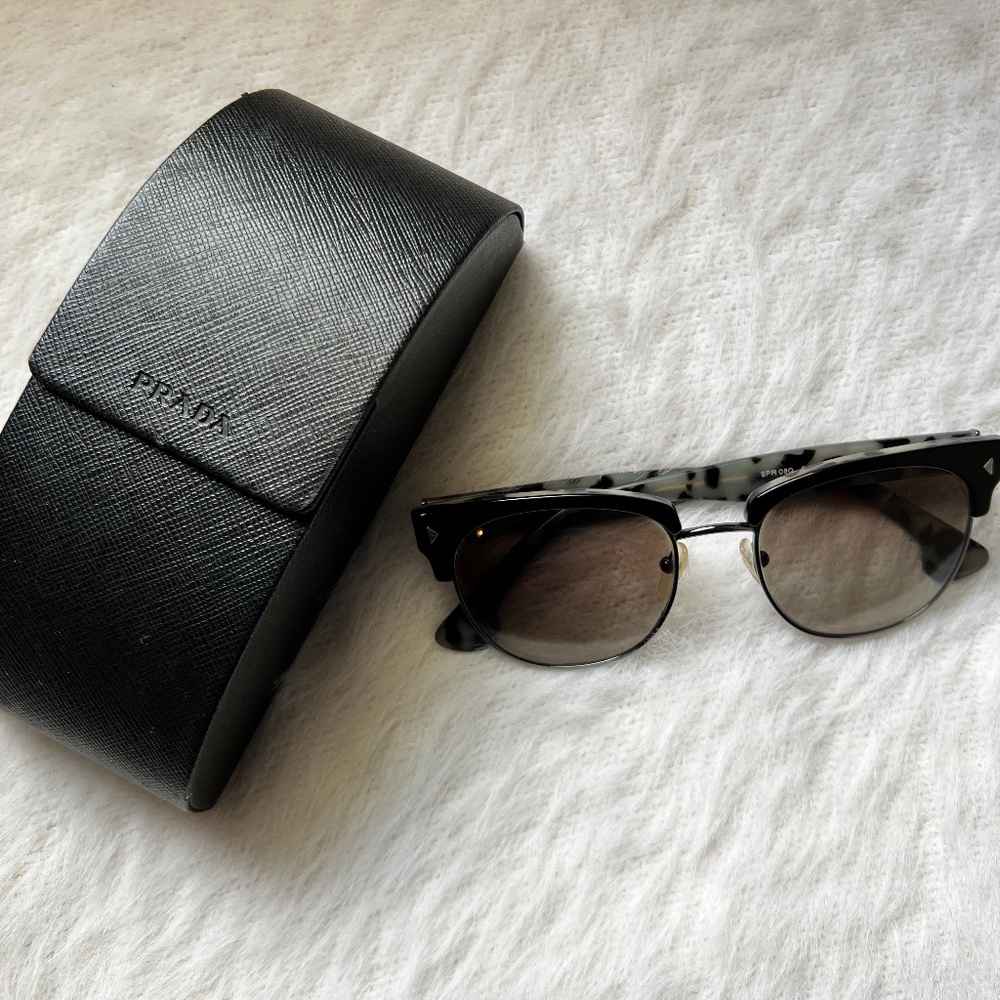Prada SPR08Q Sunglasses - Black/Grey Gradient